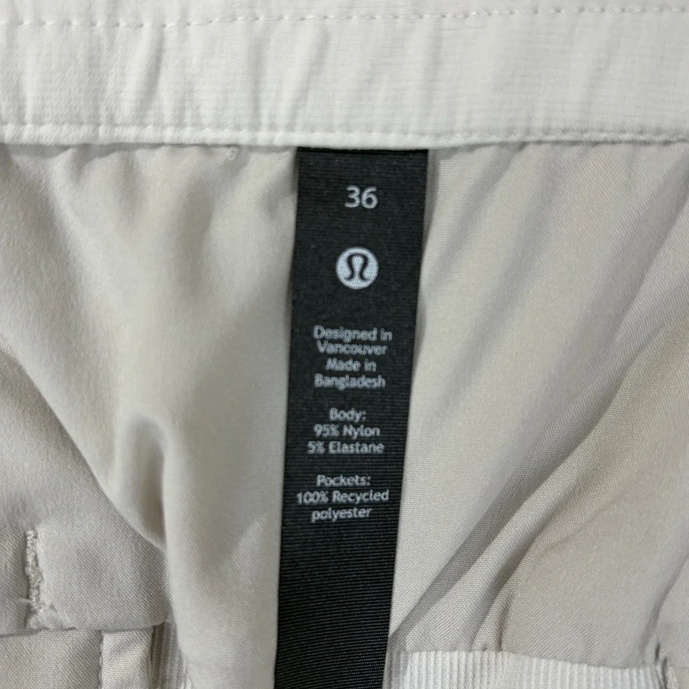Lululemon Mens 36x17‎ Ivory Belted Utilitech Relaxed Fit Shorts LM5ACTS No Belt